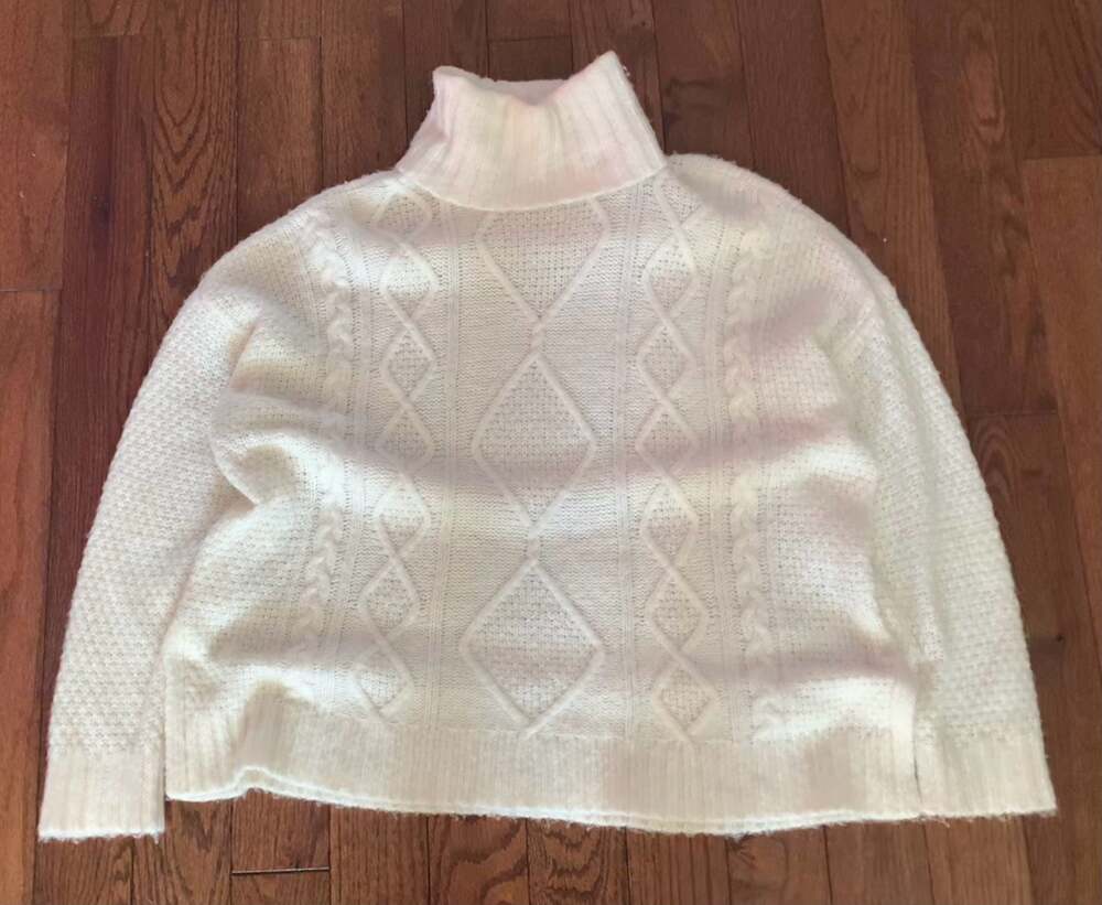 Aerie‎ Cream Cable Knit Turtleneck Sweater Women’s S Cozy Winter